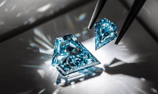 Pros and Cons of Lab-Grown Diamonds vs Natural Diamonds