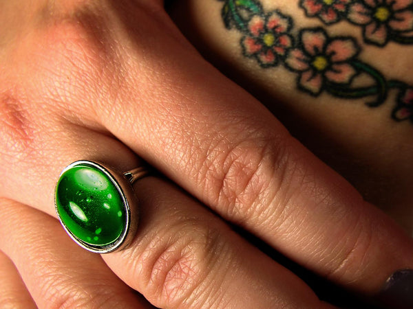 Are Mood Rings Still a Thing?