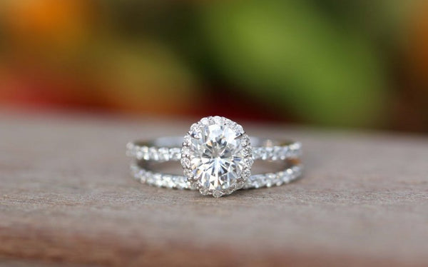 How to Buy an Affordable Engagement Ring