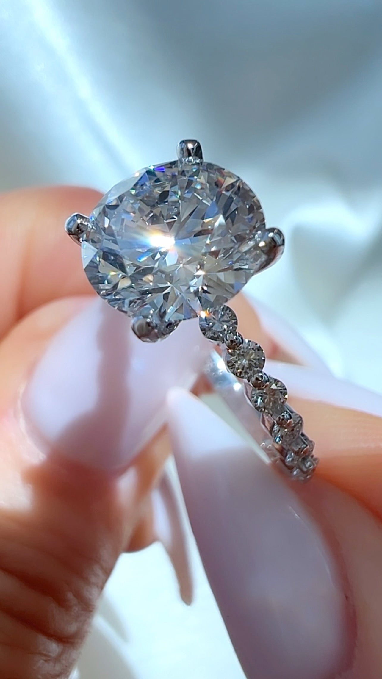 2.22CT Round Brilliant Cut Lab Diamond Ring