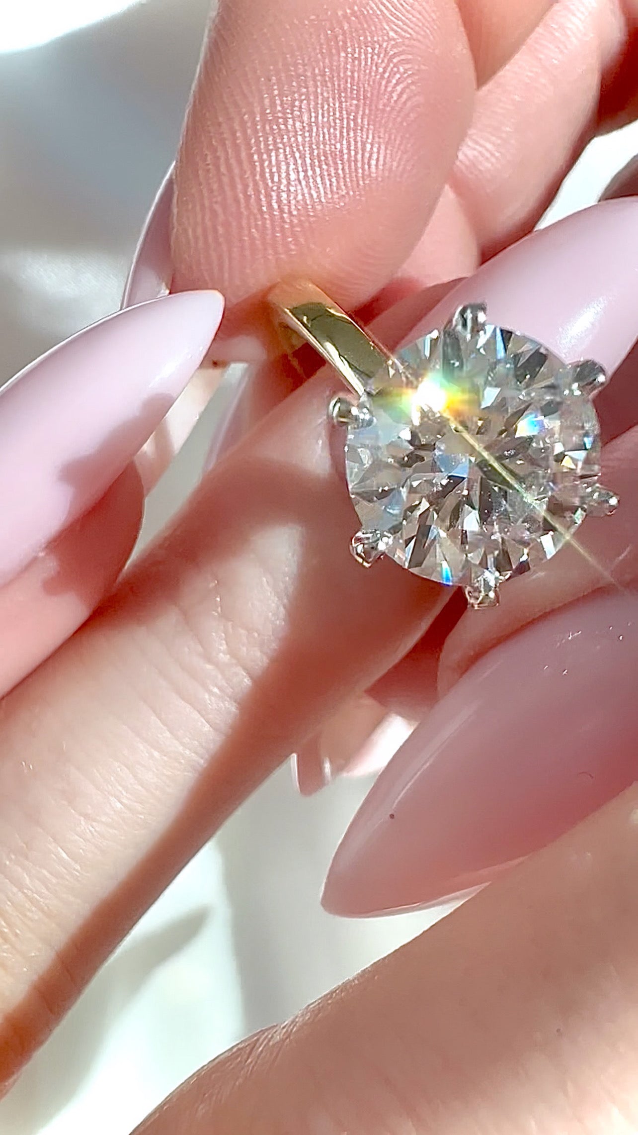 3.09CT Round Brilliant Cut Lab Diamond Pavé Collar Solitaire Engagement Ring