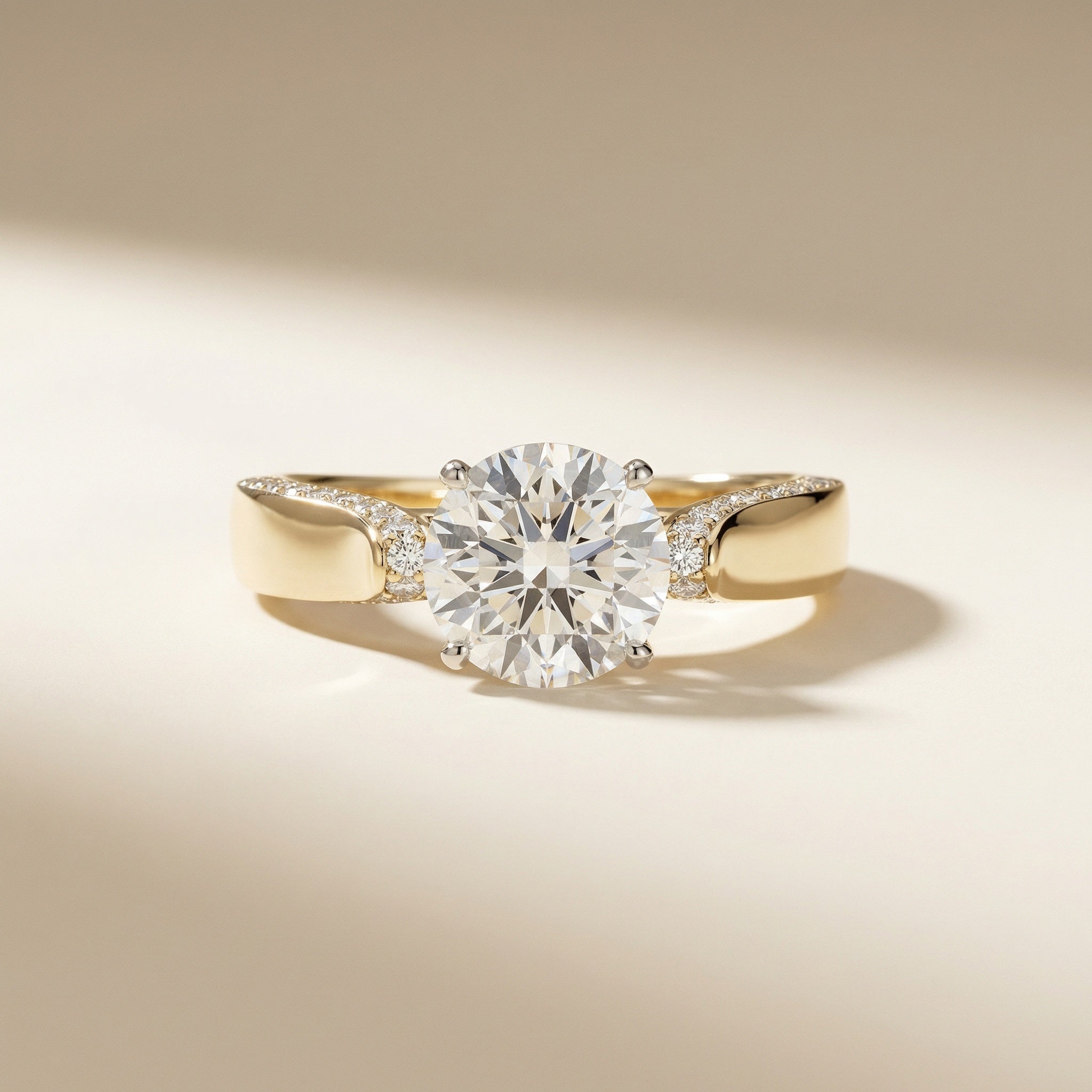 LUX-84633 Classic Solitaire Set With Pave Diamonds On The Edge Luxury Diamonds