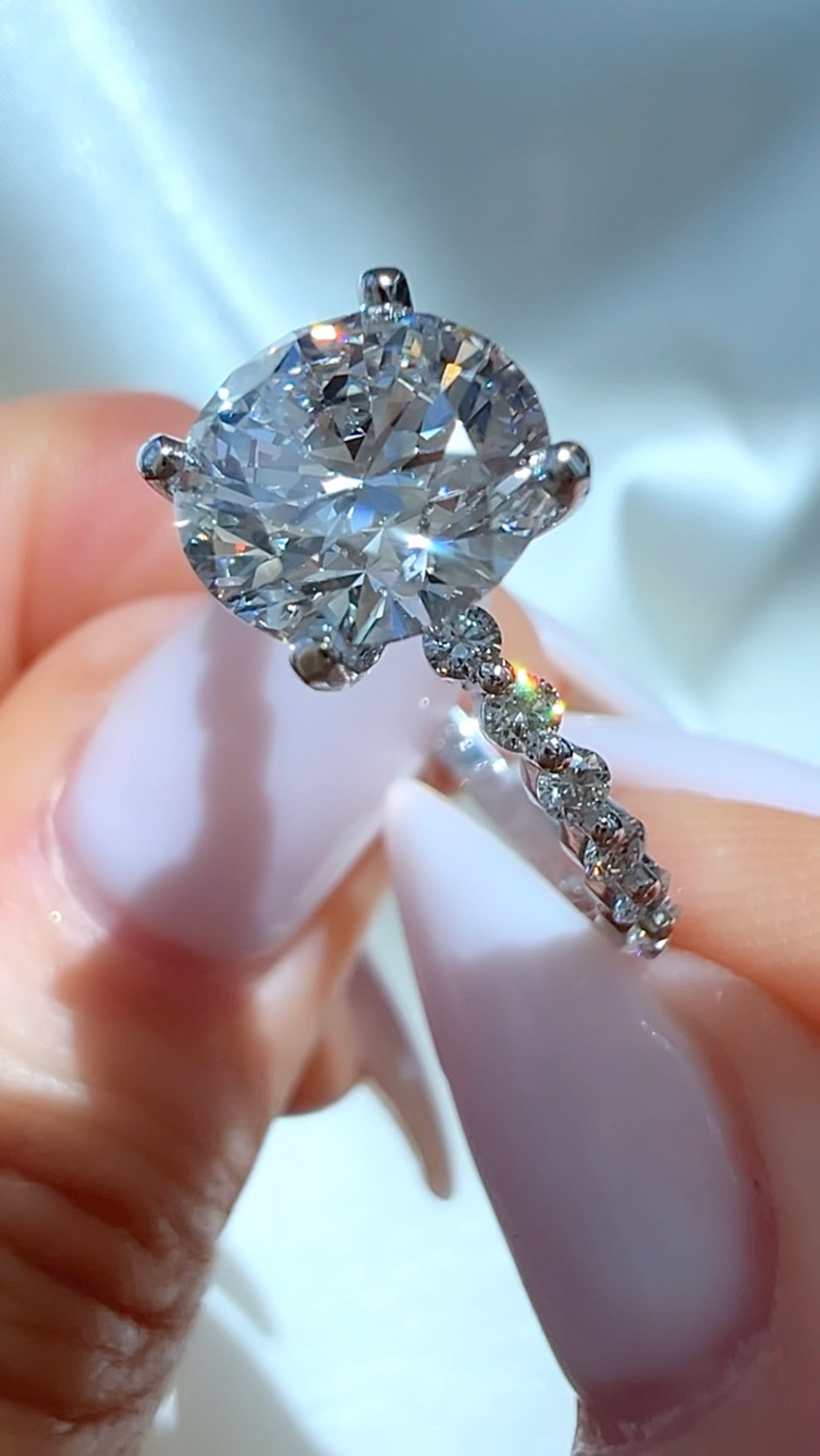 2.22CT Round Brilliant Cut Lab Diamond Ring