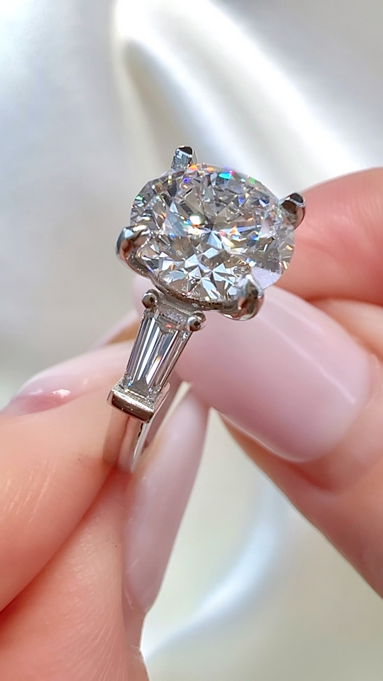 3.06CT Total Weight Round Brilliant Cut Lab Diamond Three Stone Ring Luxury Diamonds