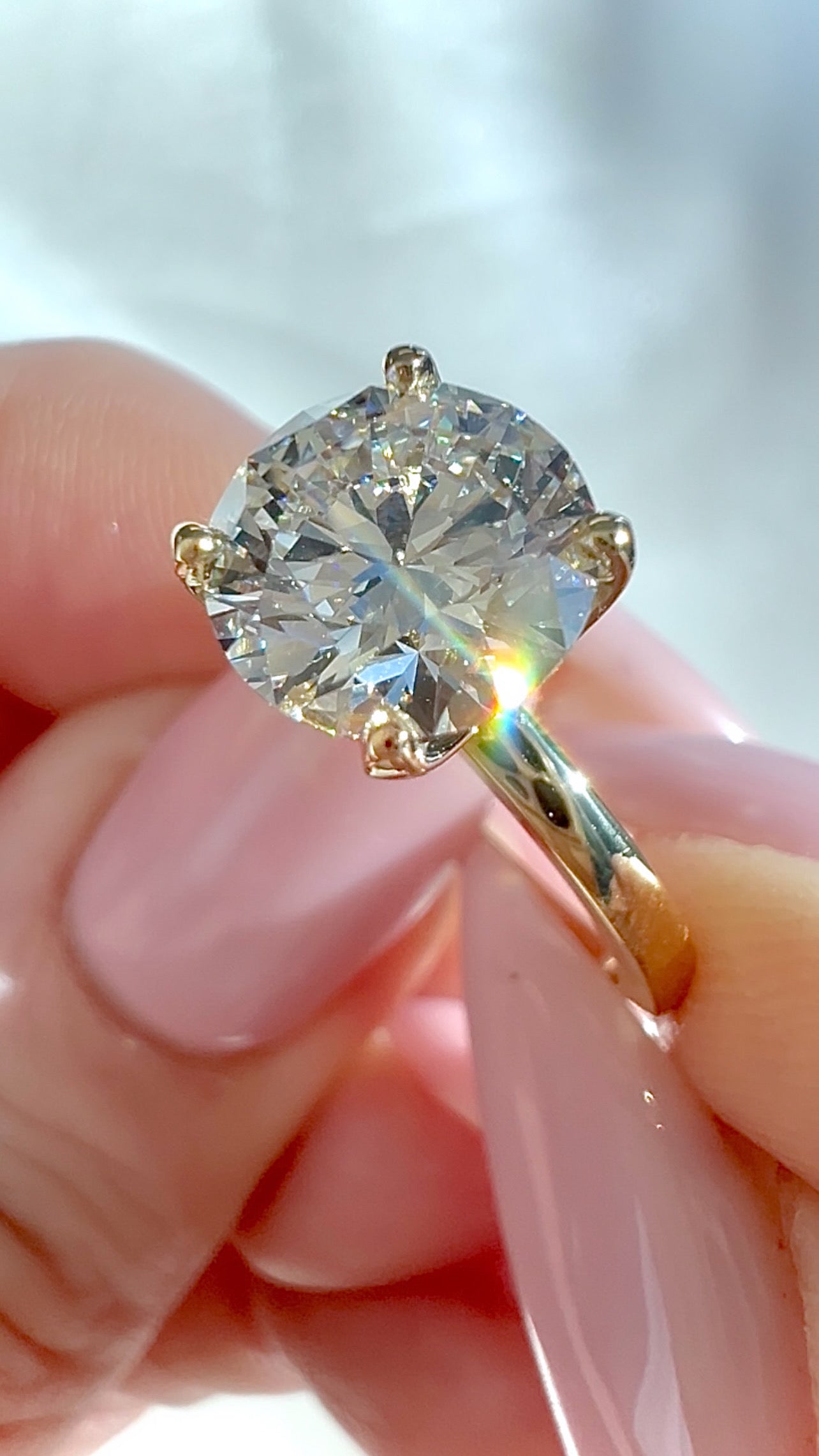 2.25CT Round Brilliant Cut Lab Diamond Petal Prong Engagement Ring