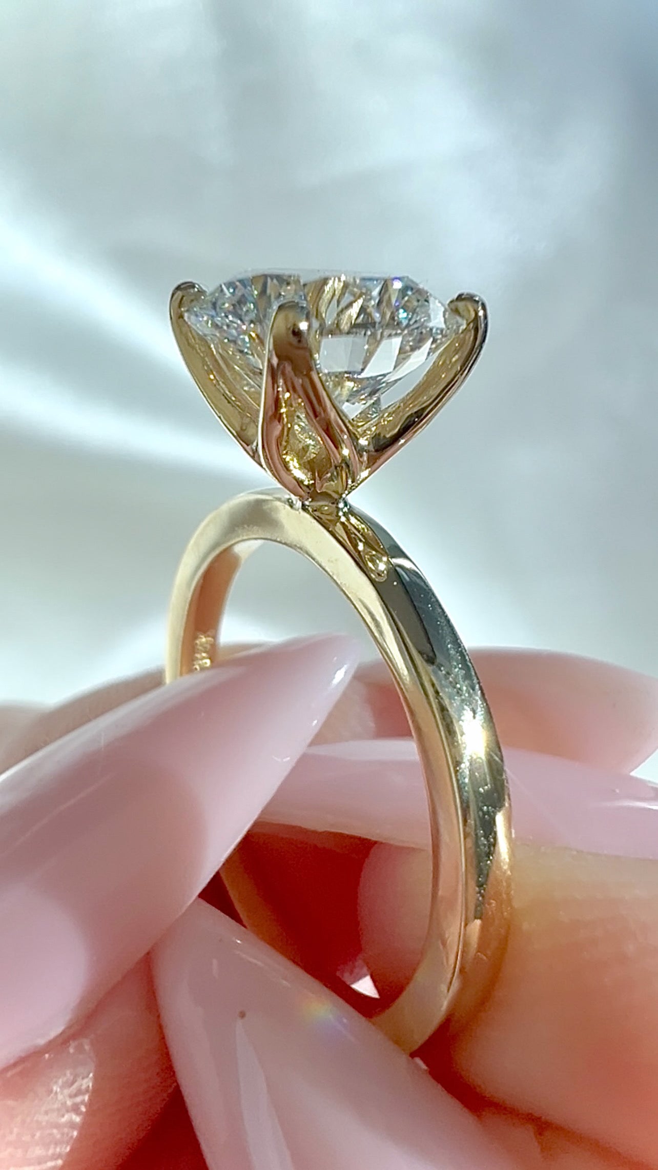 2.25CT Round Brilliant Cut Lab Diamond Petal Prong Engagement Ring