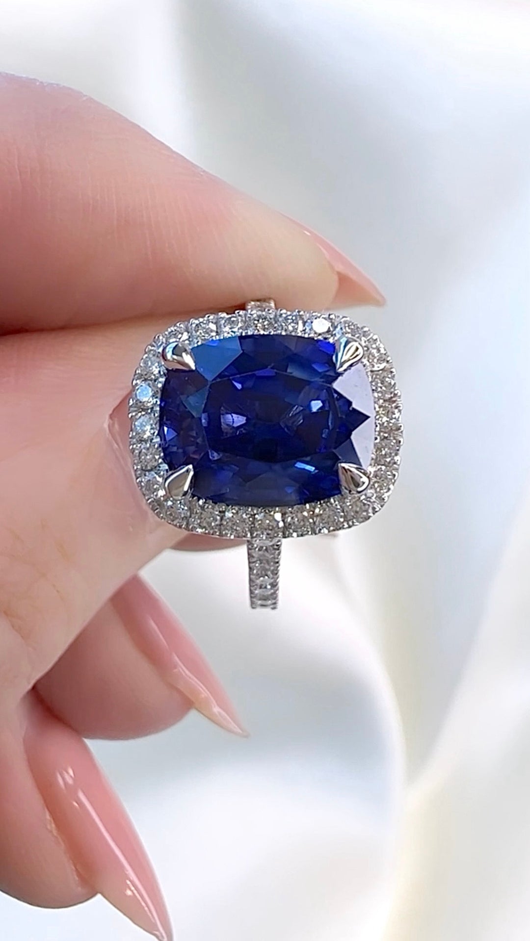 2.88CT Blue Sapphire Diamond Halo Ring 5 5