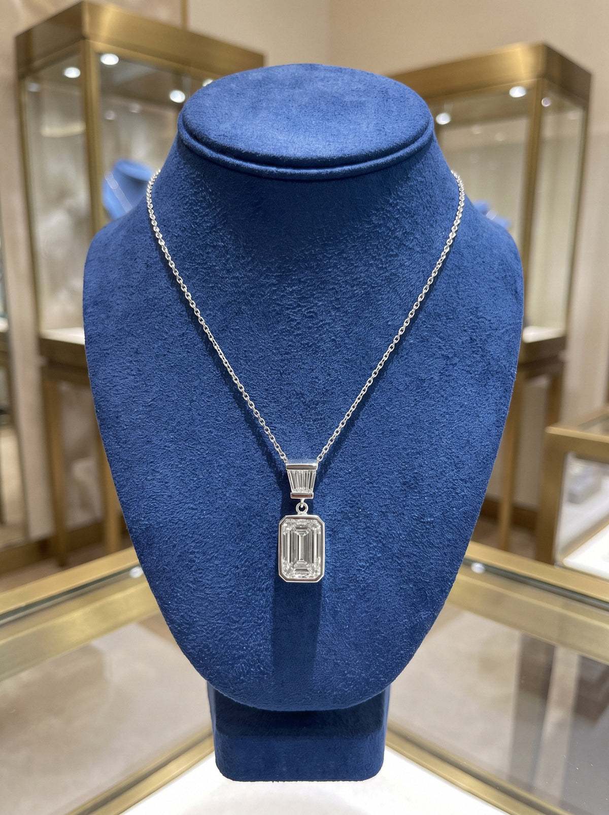 Custom 14K White Gold Emerald-Cut Diamond Pendant Luxury Diamonds
