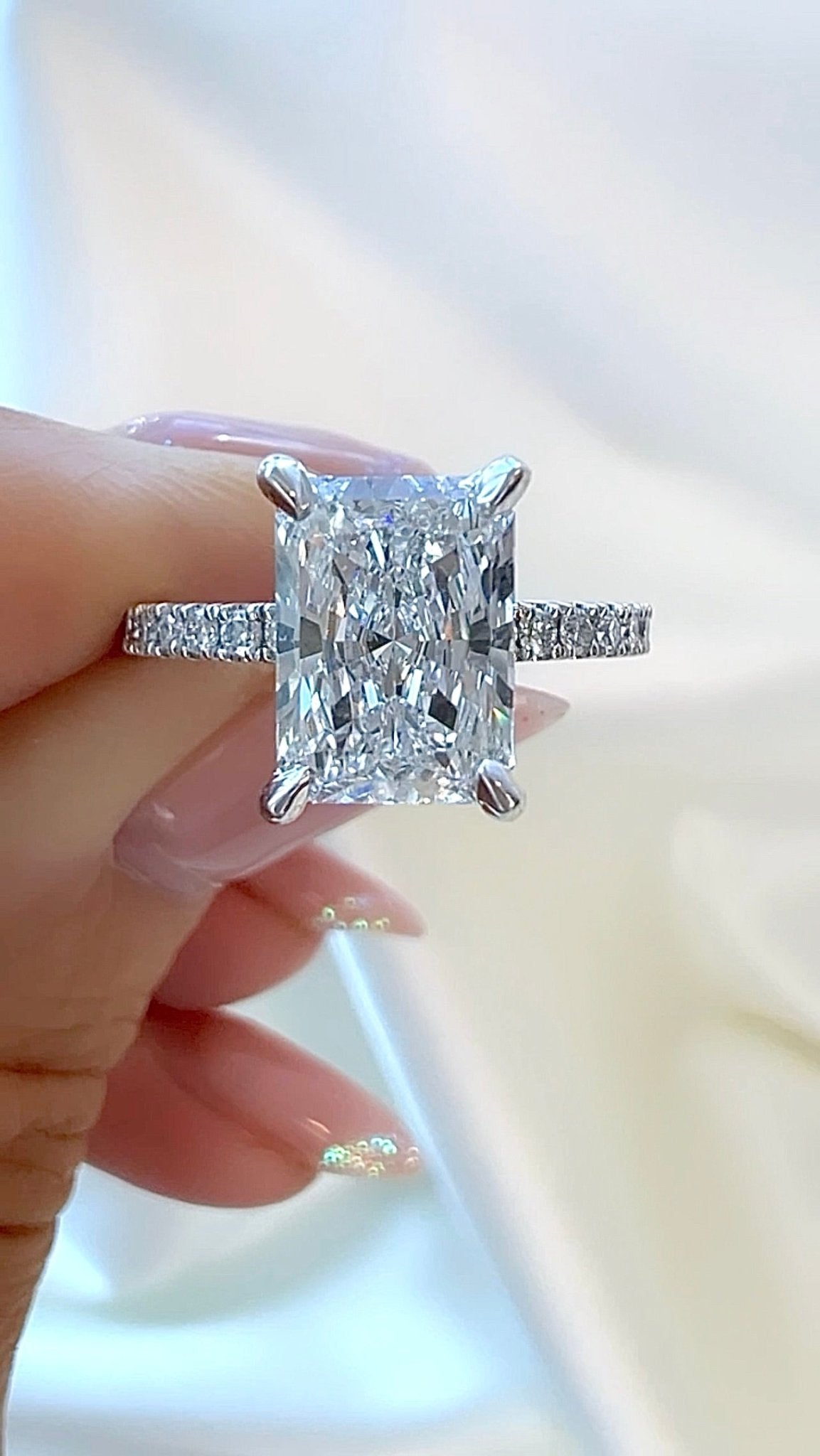 Radiant Cut Engagement Rings